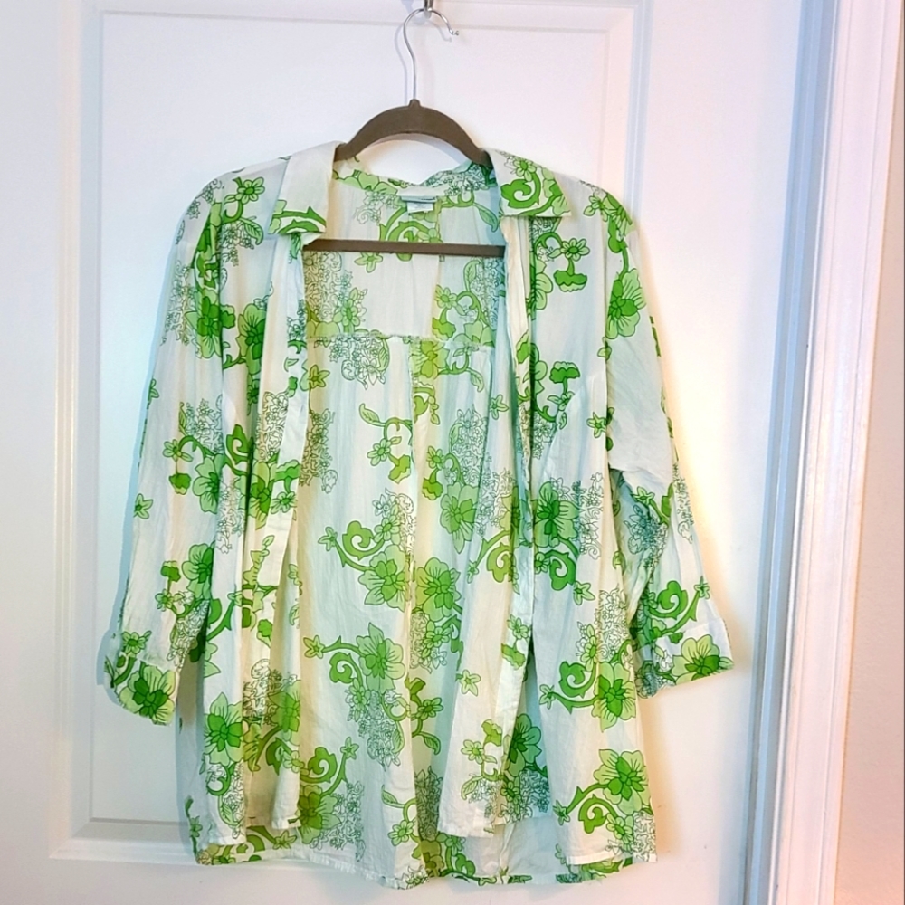 XL green and white button down top